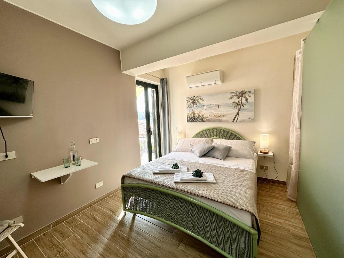 Amuka B&B Santo Stefano di Camastra Buitenkant foto