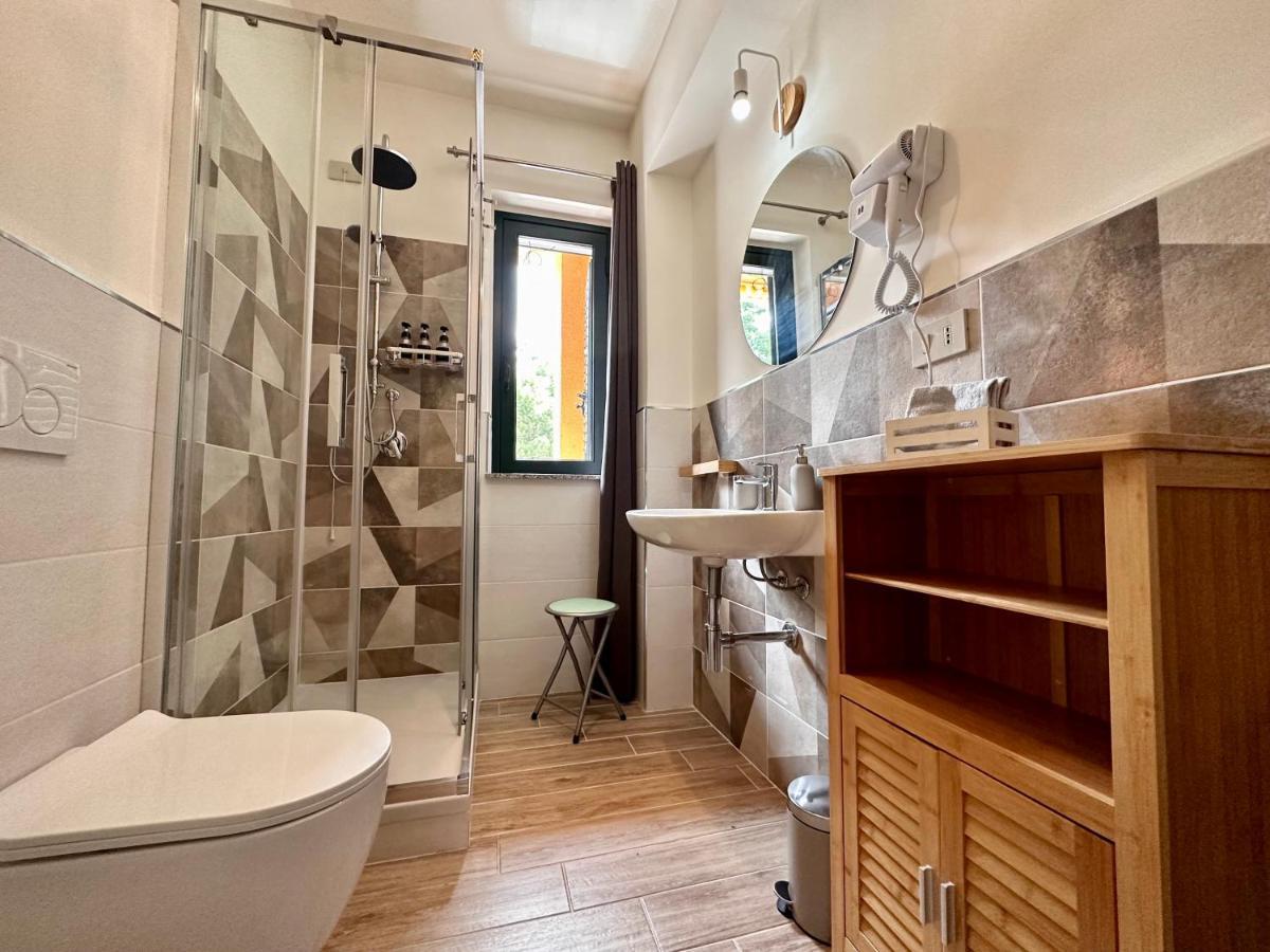 Amuka B&B Santo Stefano di Camastra Buitenkant foto